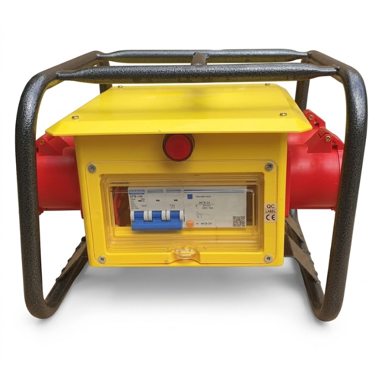 HỘP NGUỒN SẮT NHỰA 3 PHA MDCE MDBOX.SNV3.14 – CHỊU TẢI 40A, 4 Ổ CẮM PG16