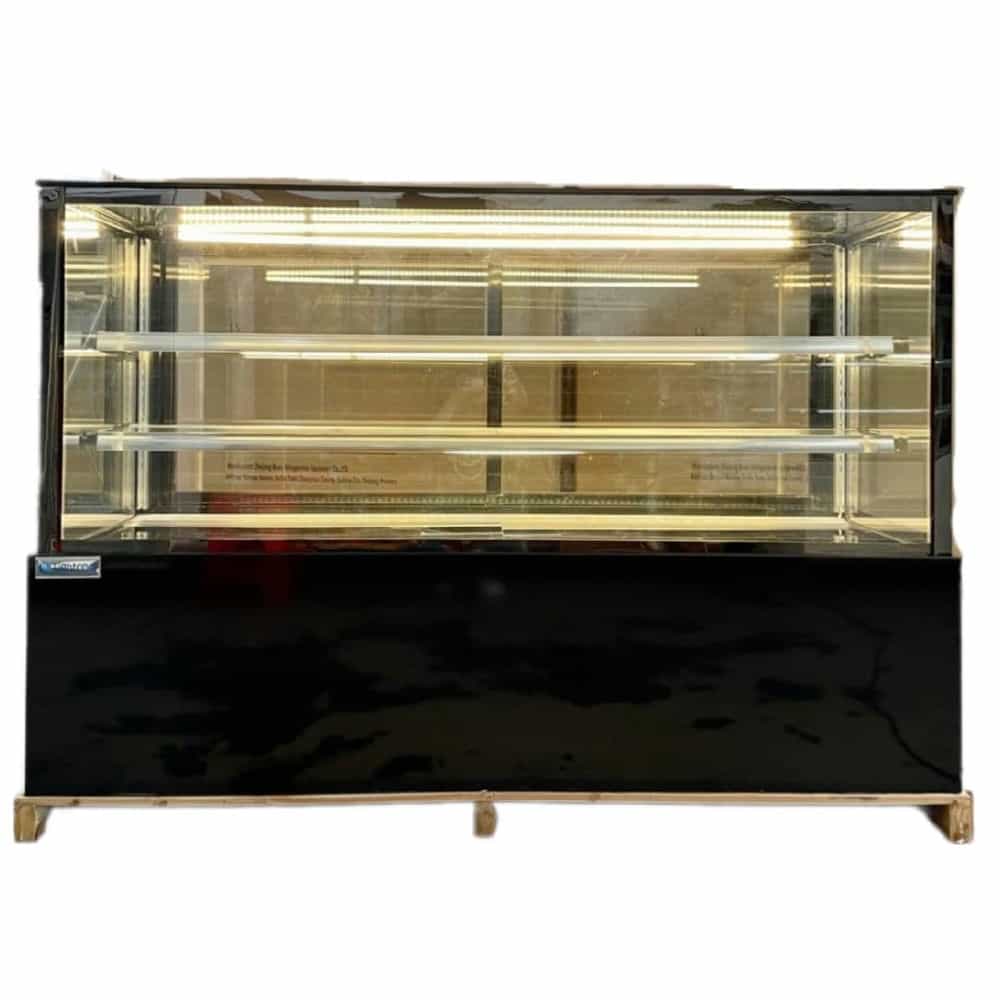 TỦ TRƯNG BÀY BÁNH KEM VUÔNG LIGHTCOOL 680 LÍT DG-1800Z-KV QUẠT GIÓ (R290A)