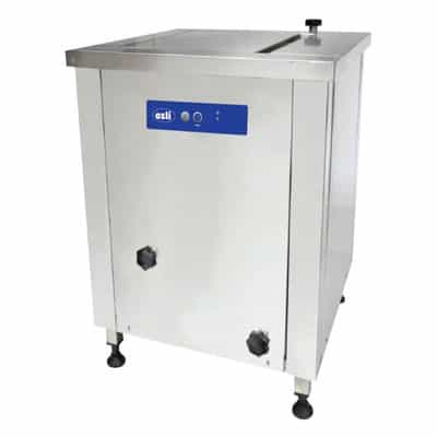 ✓